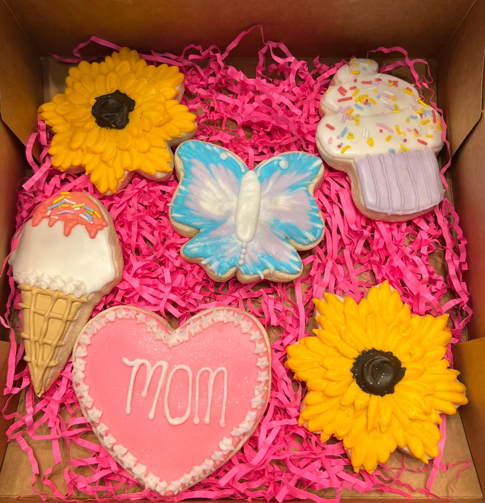 Front of men's Basic Tee in black.